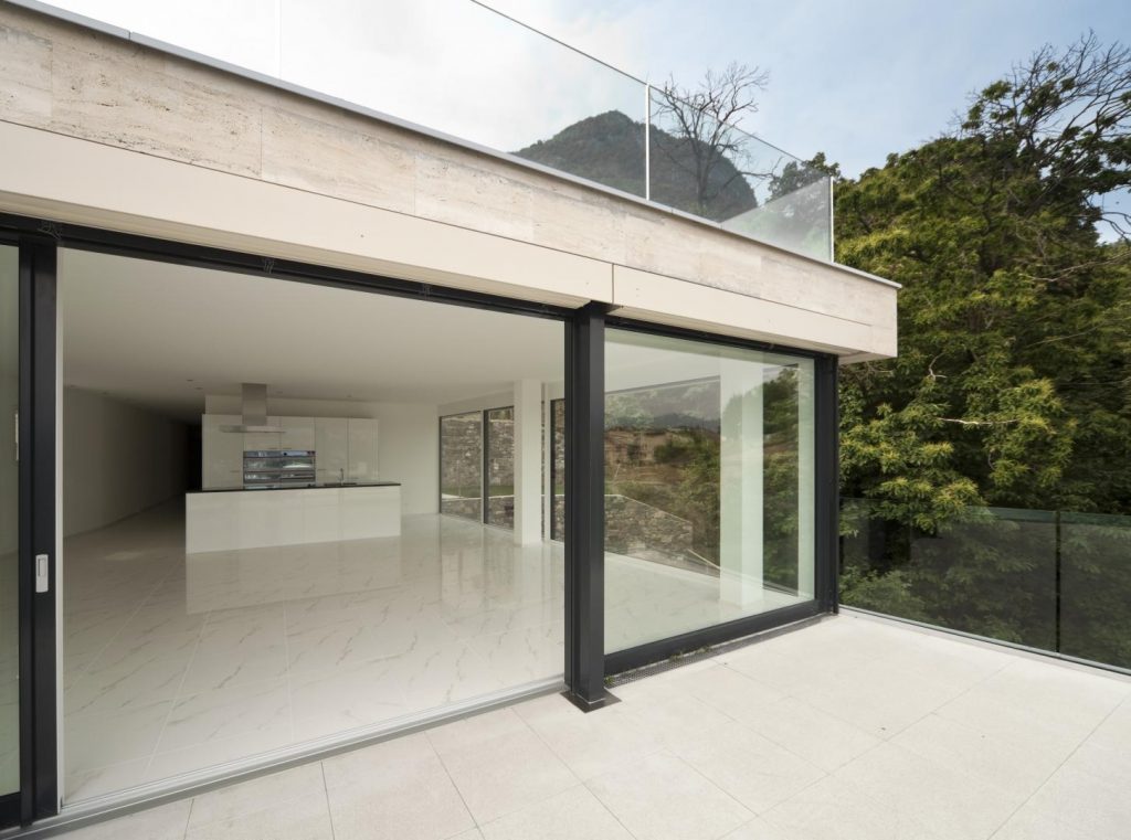 Outdoor Glass Walls